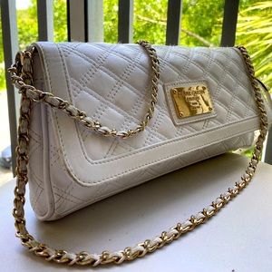 SOLD SOLD SOLD 🤍⚜️ Pierre Cardin Vintage Handbag